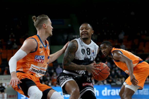 对比其他中 对比其他中