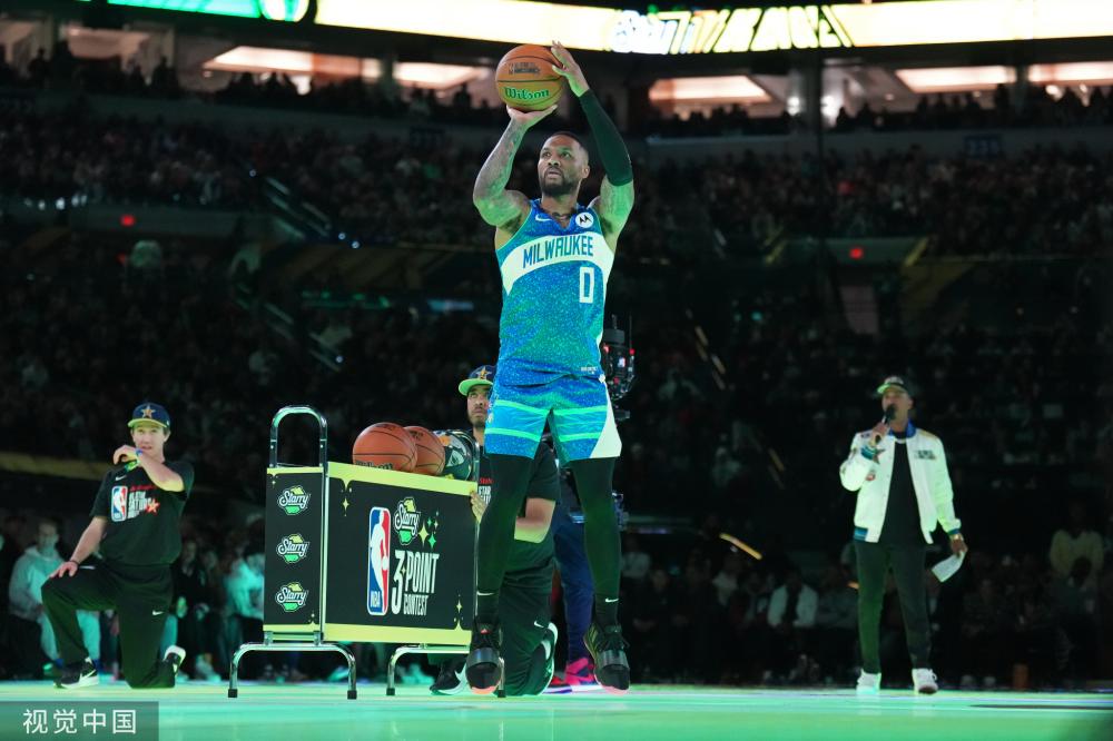 位年轻的冠 位年轻的冠