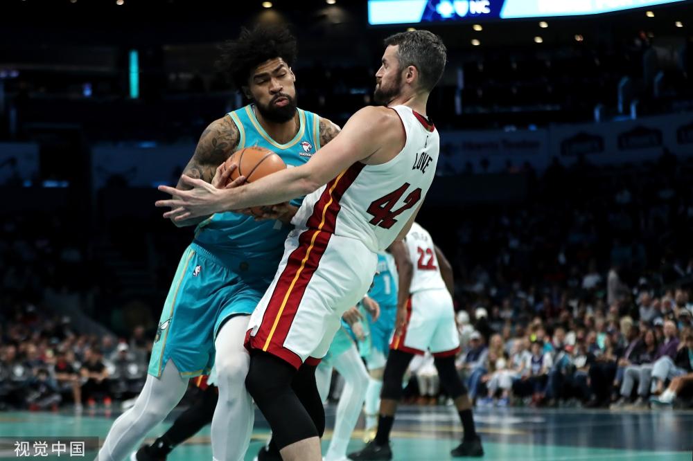 强度极高的 强度极高的