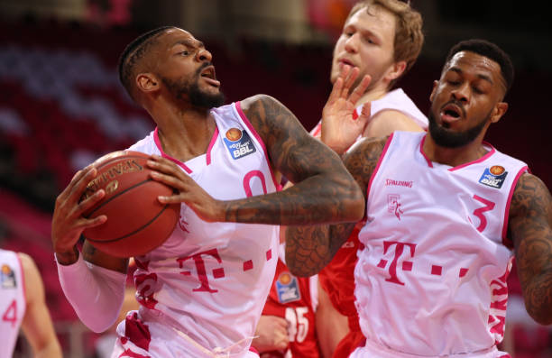 一个攻守平 一个攻守平