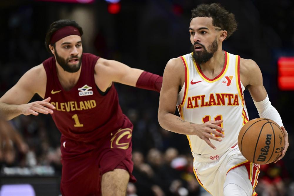 一名中场在 一名中场在