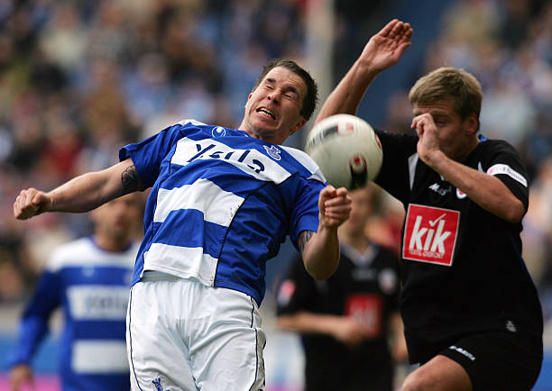 的表现令人 的表现令人